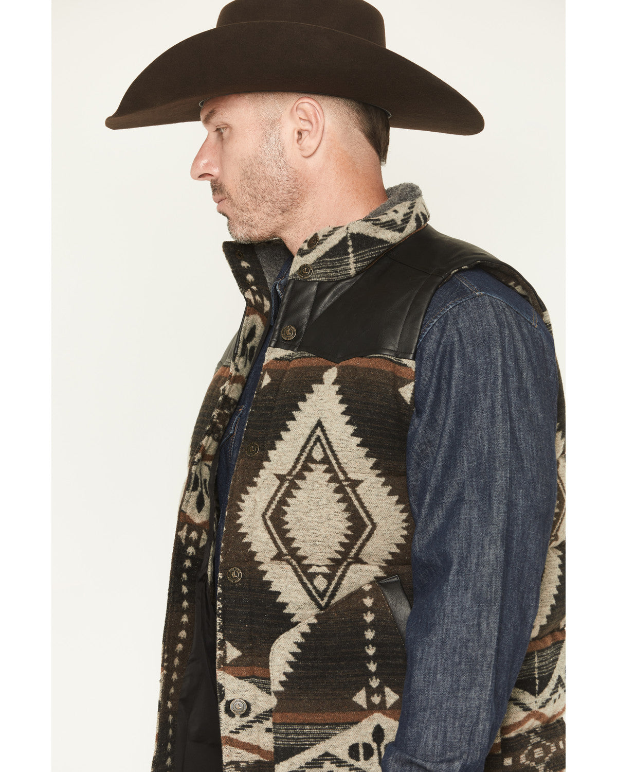 Cody James Men's Southwestern Print Flannel Insulated Vest